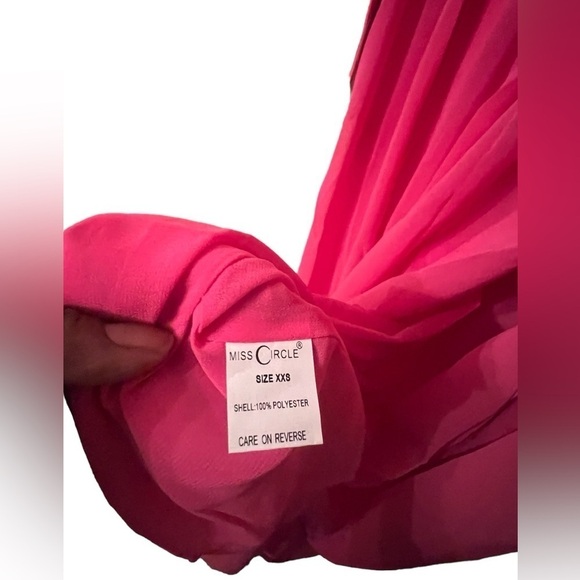 Miss Circle Pink off the Shoulder Maxi Dress - Picture 4 of 5